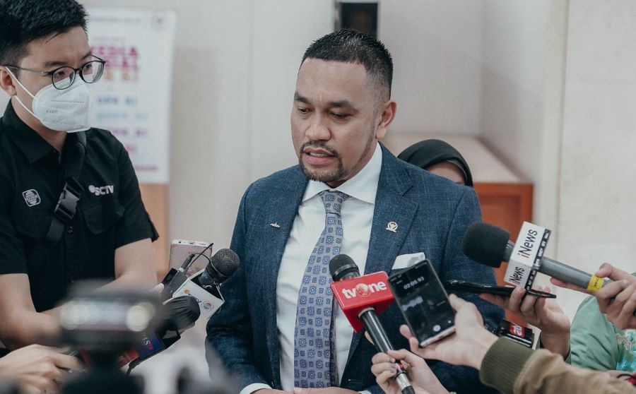 Sahroni Desak Kejaksaan Ungkap Tuntas Skandal Penyuapan Tiga Hakim PN Surabaya