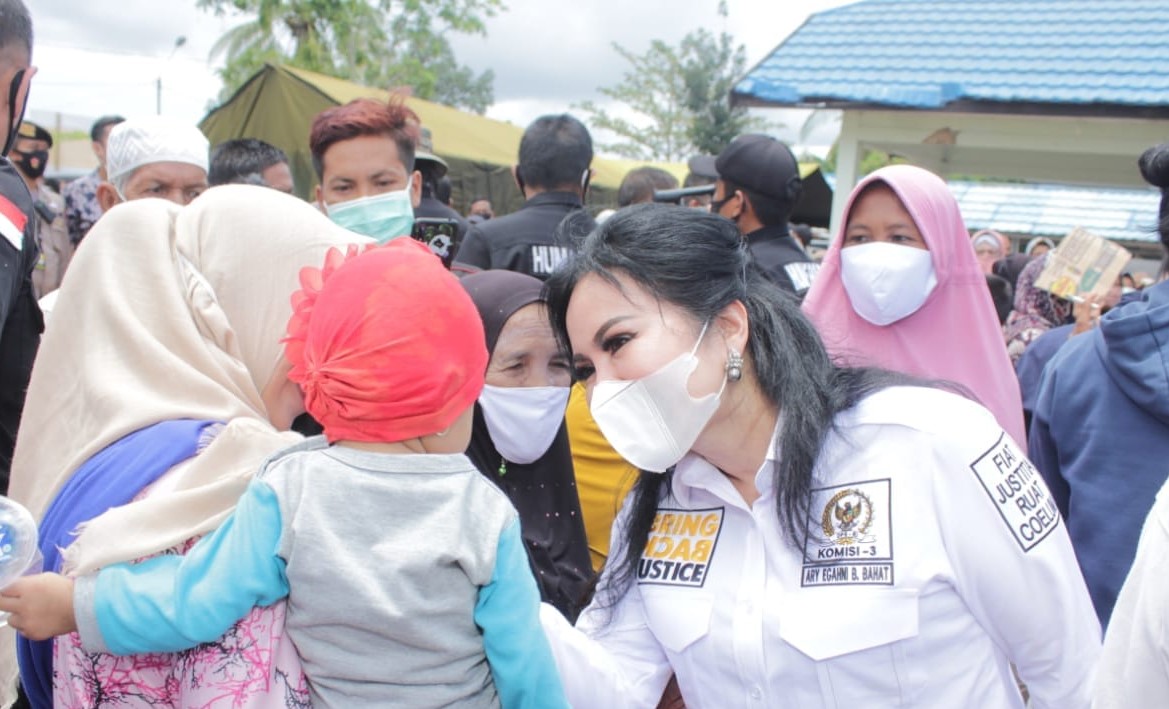 Kesehatan Anak-Anak Korban Banjir Harus Diperhatikan