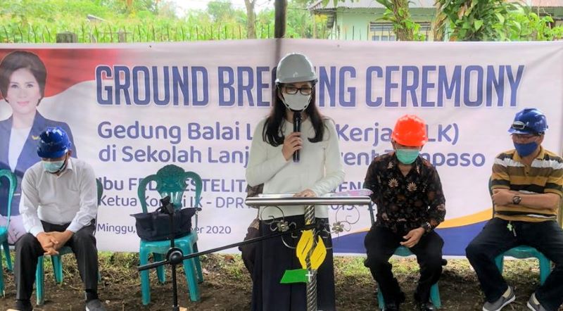 Felly Letakkan Batu Pertama Pembangunan BLK di Minahasa