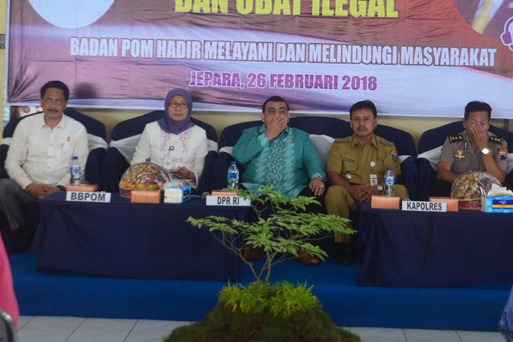 Masyarakat Perlu Diedukasi Efek Samping Obat Konsumsi