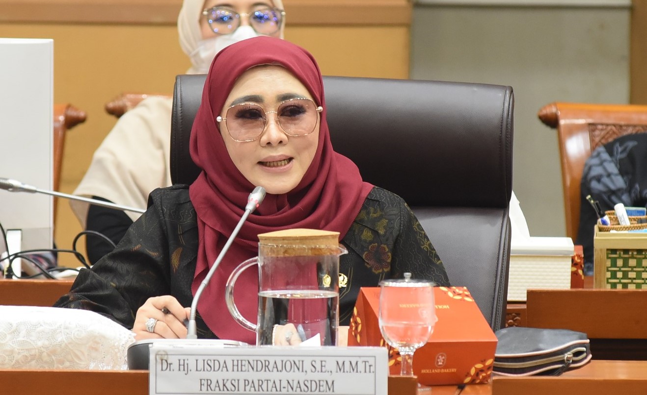 Lisda Hendrajoni Terus Perjuangkan Nasib Guru Madrasah di Indonesia