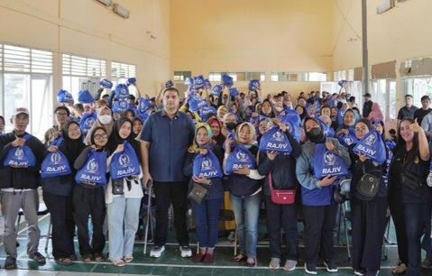 Jelang Idulfitri, Rajiv Salurkan 20 Ribu Paket Sembako
