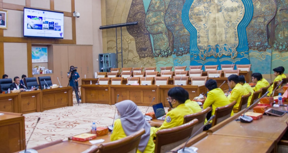 Sugeng Terima BEM UI Bahas RUU EBT