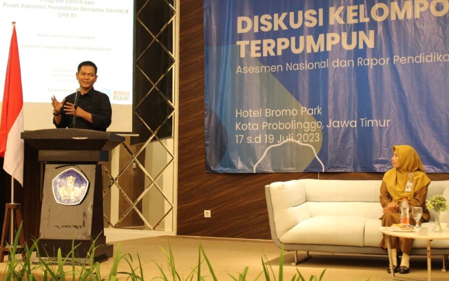 Haerul Amri-Kemendikbud Gelar Bimtek Asesmen Nasional di Probolinggo