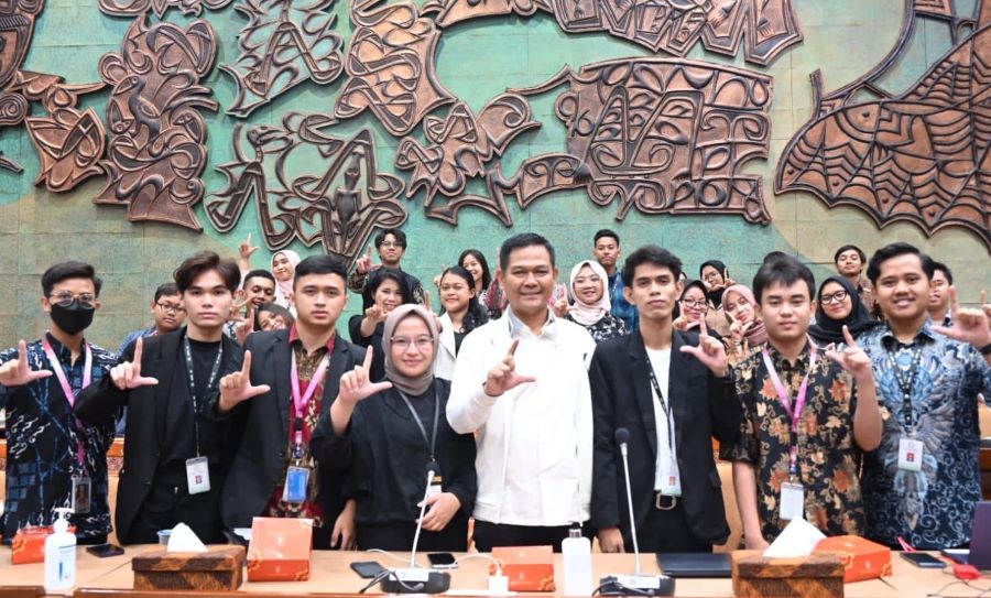 Gus Amri Tekankan Pentingnya Pendidikan Karakter Pemuda