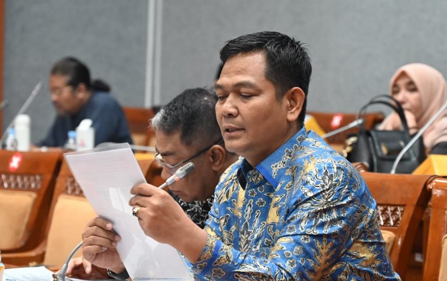 NasDem Ingatkan Nadiem Jangan Memancing Kisruh