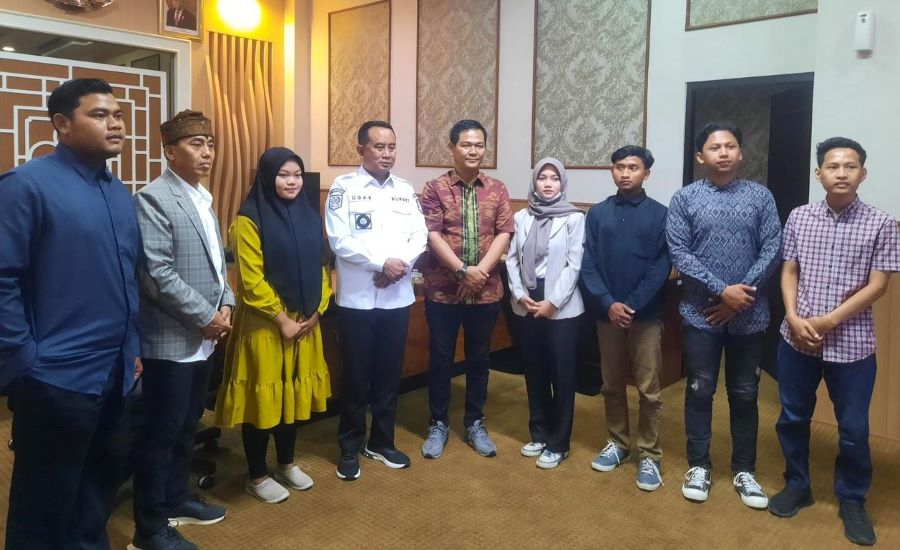 Bertemu Pj Bupati Probolinggo, Gus Amri Bahas Masalah Pendidikan