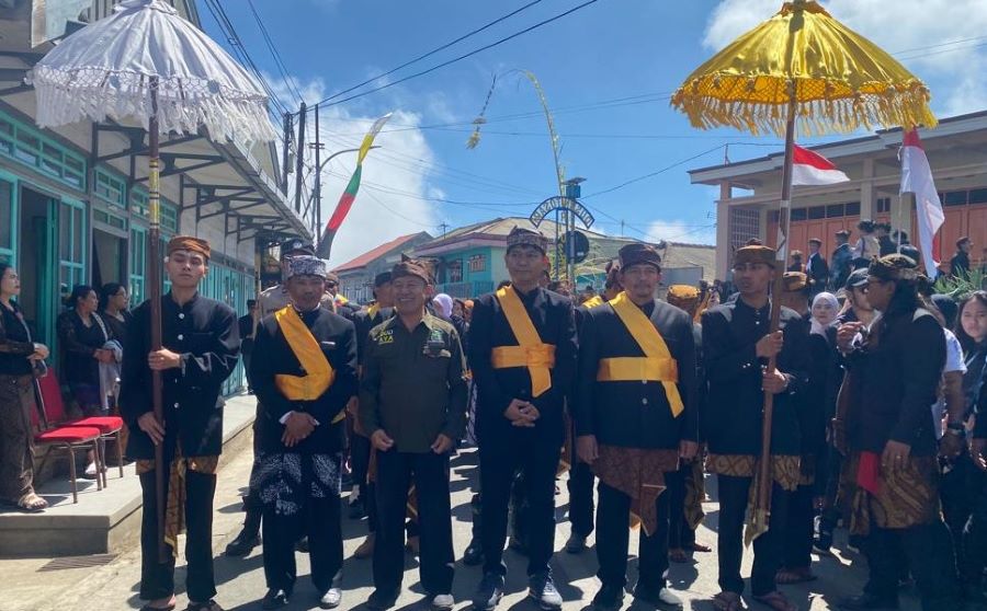 Haerul Amri Mendapat Tanda Penghargaan Warga Kehormatan Suku Tengger