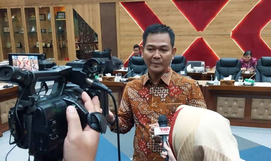 NasDem Tolak Dana BOS untuk Makan Siang Gratis