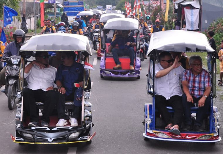 Ahmad Ali Sampaikan Salam Jokowi untuk Masyarakat Sulteng