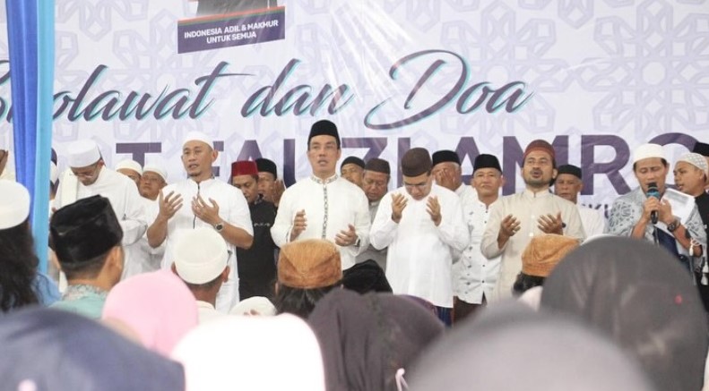 Malam Tahun Baru Fauzi Amro Gelar Salawat dan Doa Bersama