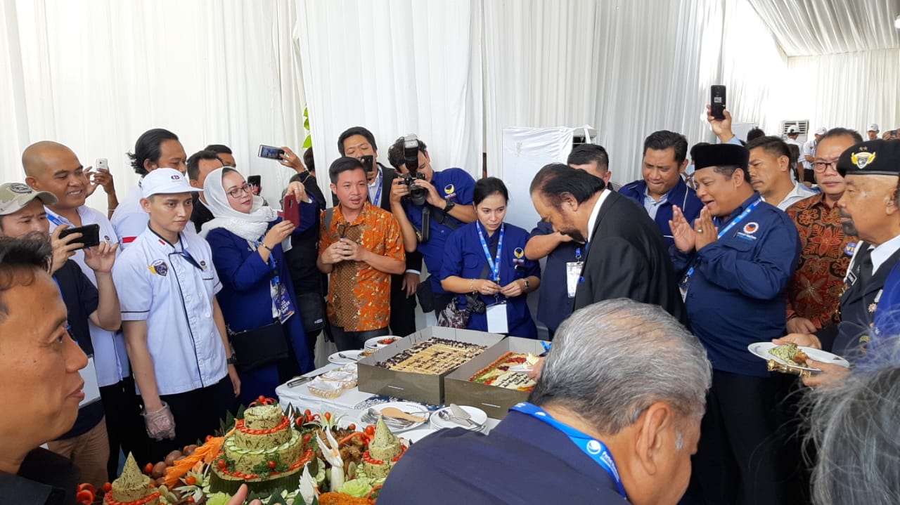 Pembukaan Sekolah Legislatif di Hari Ulang Tahun Surya Paloh