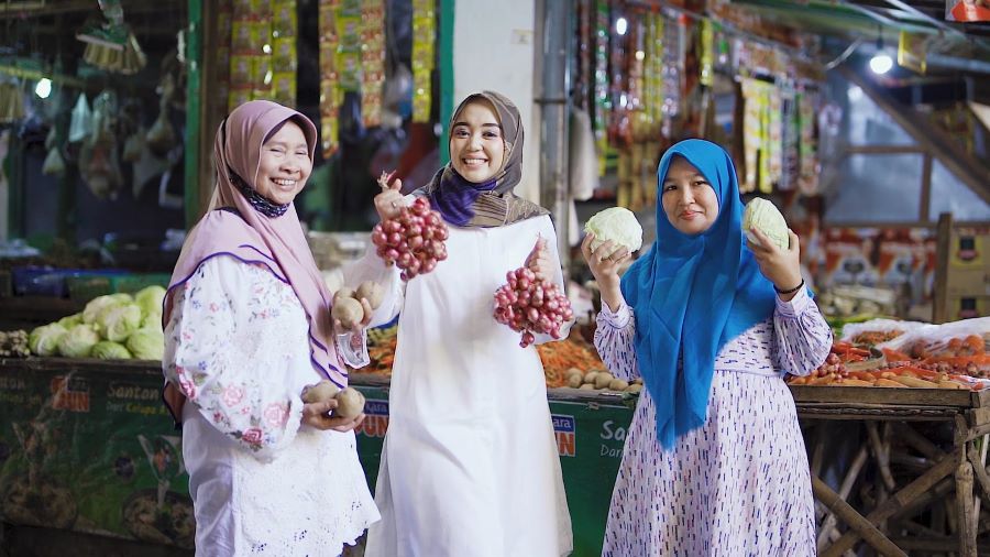 Tanpa Gimik, Ning Dini Buktikan Kerja Nyata untuk Rakyat