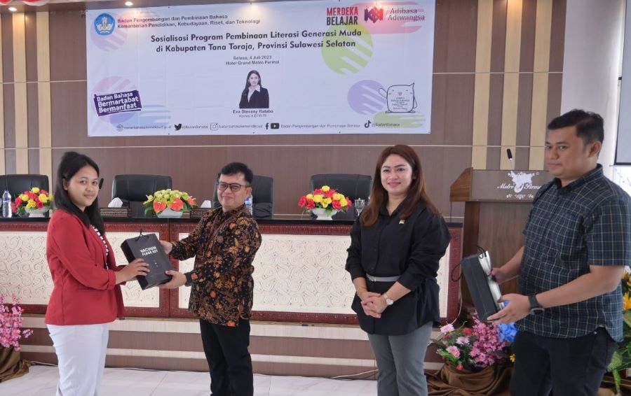 Eva Rataba Ajak Generasi Muda Tingkatkan Literasi