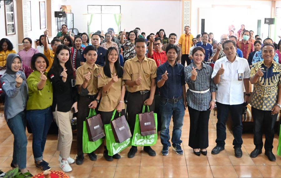 Eva Rataba Minta Kepala Sekolah Sukseskan Penyaluran PIP