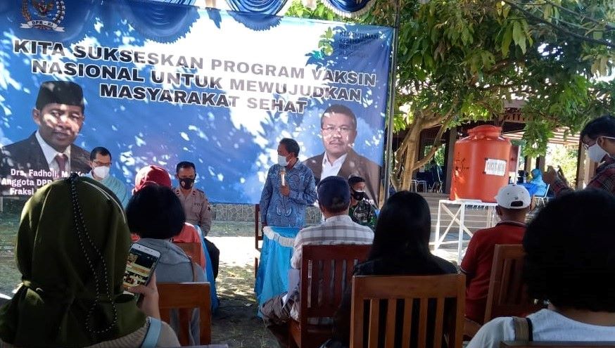 Warga Antusias, Fadholi Perluas Daerah Vaksinasi