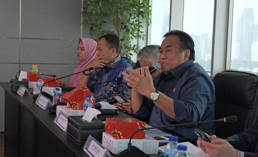 Gobel Tekankan Perlindungan Warga Negara dari Serbuan Produk Asing