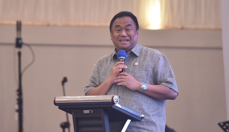 Gobel Tegaskan Pemimpin Harus Selalu Berada di Tengah Rakyat
