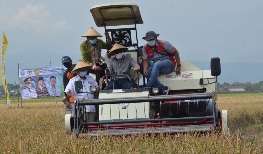 Hasan Aminuddin Ubah Kebiasaan Monoton Petani