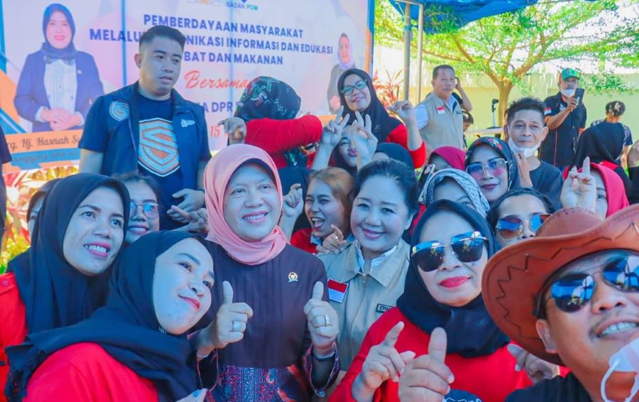Hasnah Gelar Sosialisasi Obat dan Makanan Aman