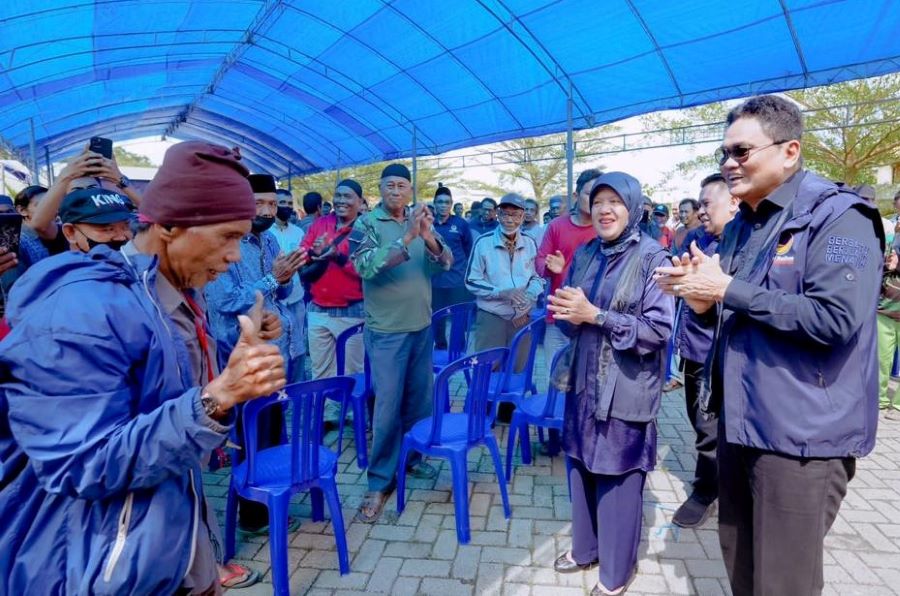 Hasnah Syam Gelar NasDem Peduli Setiap Jumat