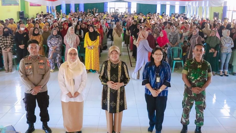 Hasnah Sosialisasikan Cara Pilih Makanan, Obat dan Kosmetik yang Aman