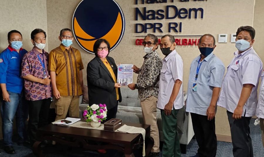Irma Terima Serikat Pekerja Bahas UU Ciptaker