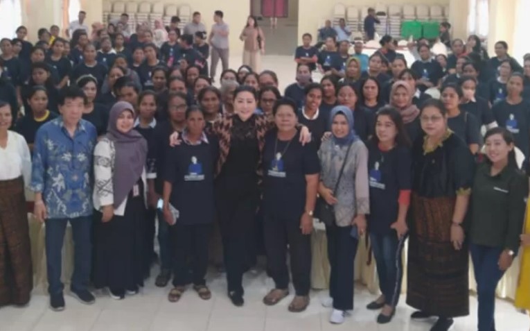 Julie Sutrisno Dorong Pemberdayaan Perempuan NTT
