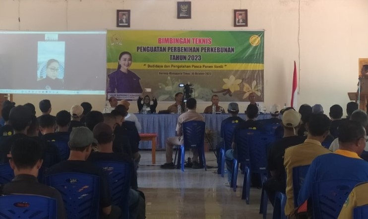 Julie Gelar Bimtek Pengolahan Vanili di Manggarai Timur