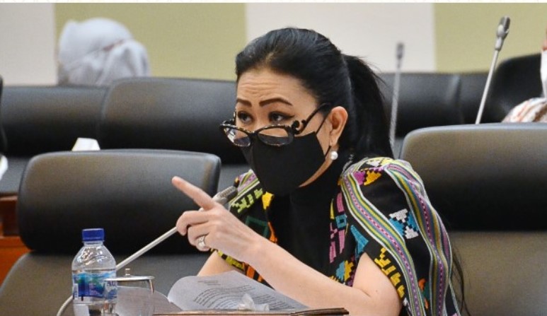 Julie Sutrisno Dorong Optimalisasi P2L