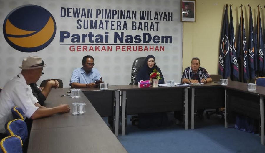 Lisda Percayakan Penyelesaian Kasusnya kepada Bahu NasDem Sumbar