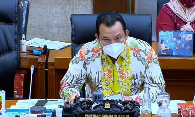 DPR Minta BUMN Farmasi Buat Program Vitamin Gratis