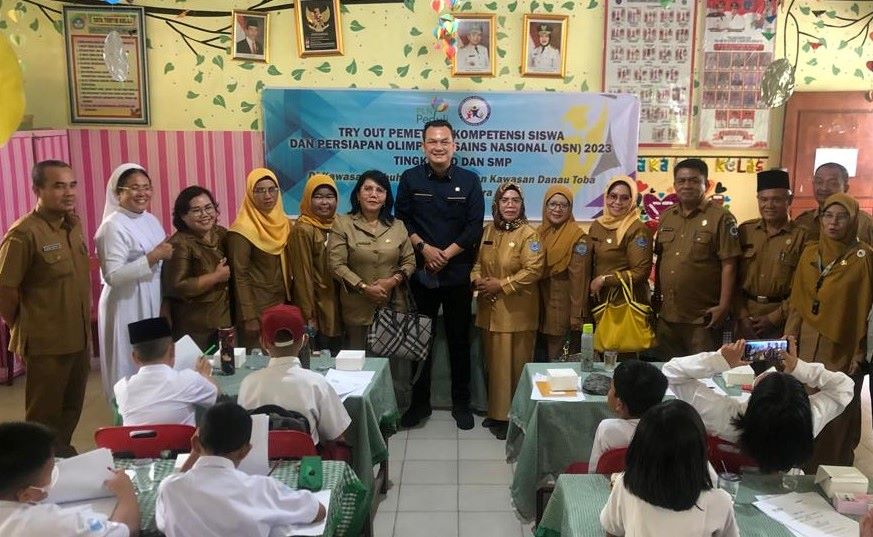 Martin Gelar Try Out Pemetaan Kompetensi Siswa di Labuanbatu Raya