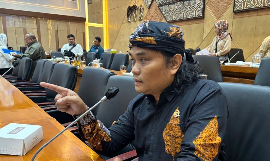 Menkes Diminta Beri Penjelasan Mahalnya Harga Obat
