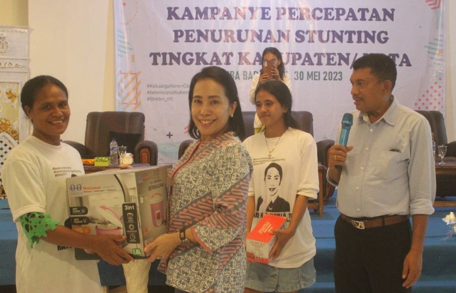 Ratu Wulla Ajak Masyarakat Bumikan Program Penurunan Stunting