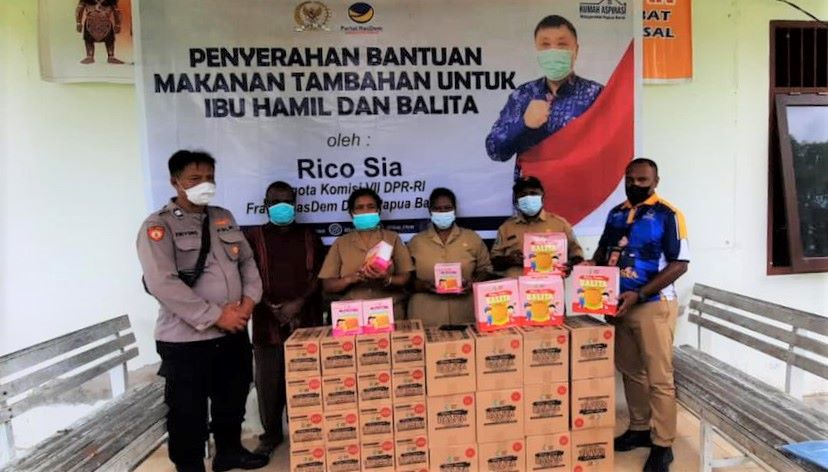 Rico Sia Bantu Pemenuhan Gizi Balita dan Ibu Hamil di Sorong