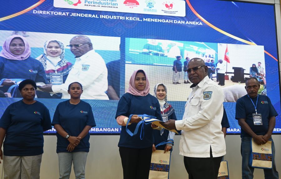 Rico Gelar Pelatihan untuk Majukan IKM di Papua Barat Daya