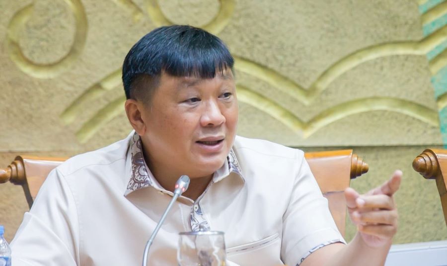 Rico Minta Kementerian ESDM Perhatikan Tambang Ilegal di Papua Barat