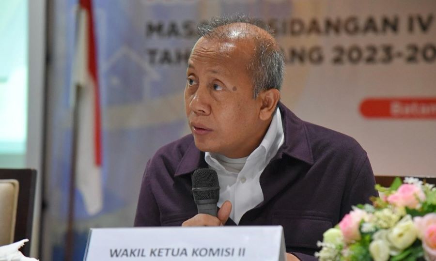 Saan: Pertanahan Masalah Klasik yang Sulit Dihindari