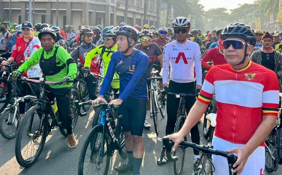 Saan Gowes Merah Putih Bareng Ribuan Warga Karawang