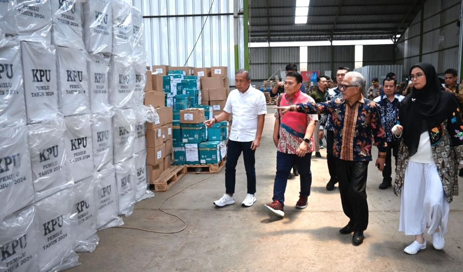 Saan Minta KPU Amankan Peralatan Pemilu Hadapi Tingginya Curah Hujan