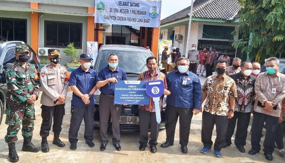 Satori Salurkan Mobil Operasional untuk SMAN 1 Palimanan