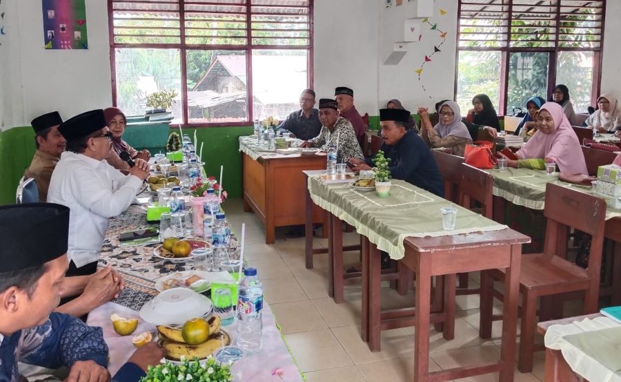 Shadiq Pasadigoe Serap Aspirasi Ibu-Ibu Aisyiyah di Tanah Datar