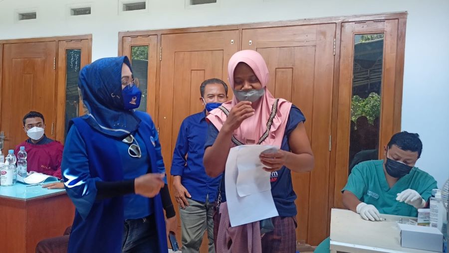 Sri Wahyuni Gencarkan Vaksinasi di Ponorogo