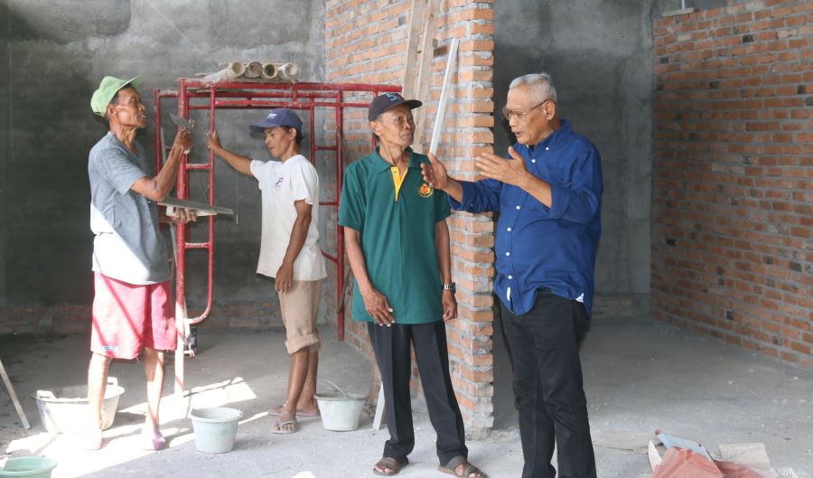 Subardi Pastikan Pembangunan Balai Dusun Seyegan Segera Rampung