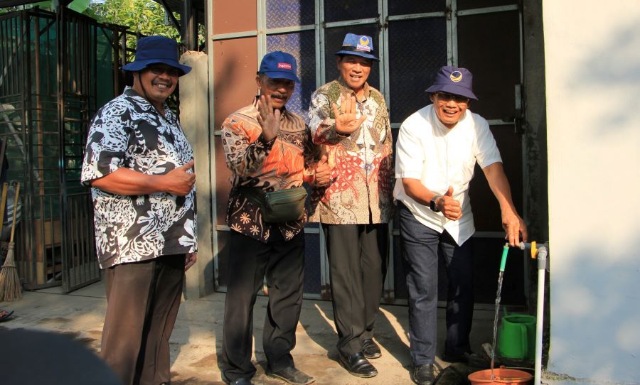 Mbah Bardi Resmikan Bantuan Air Bersih di Sumberrejo Sleman