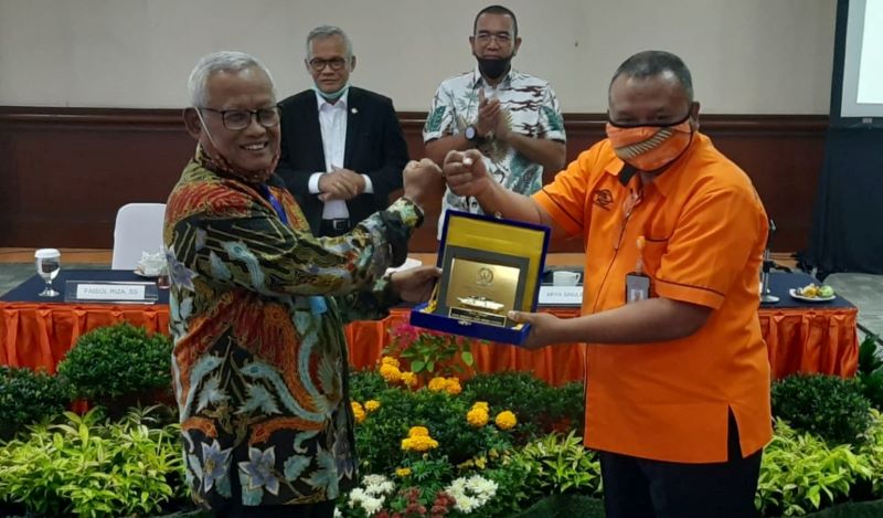 PT Pos Jangan Jadi Legenda Masa Lalu