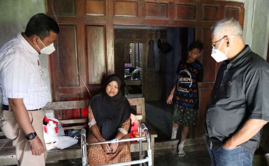 Subardi Bantu Wagini Yang Lumpuh