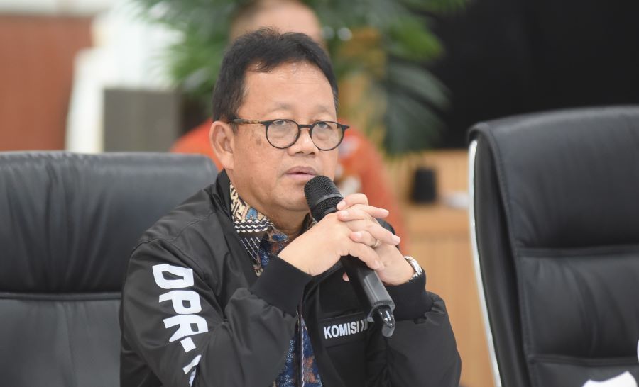 Sugeng Dorong Pengembangan Energi Panas Bumi di Sulawesi Utara
