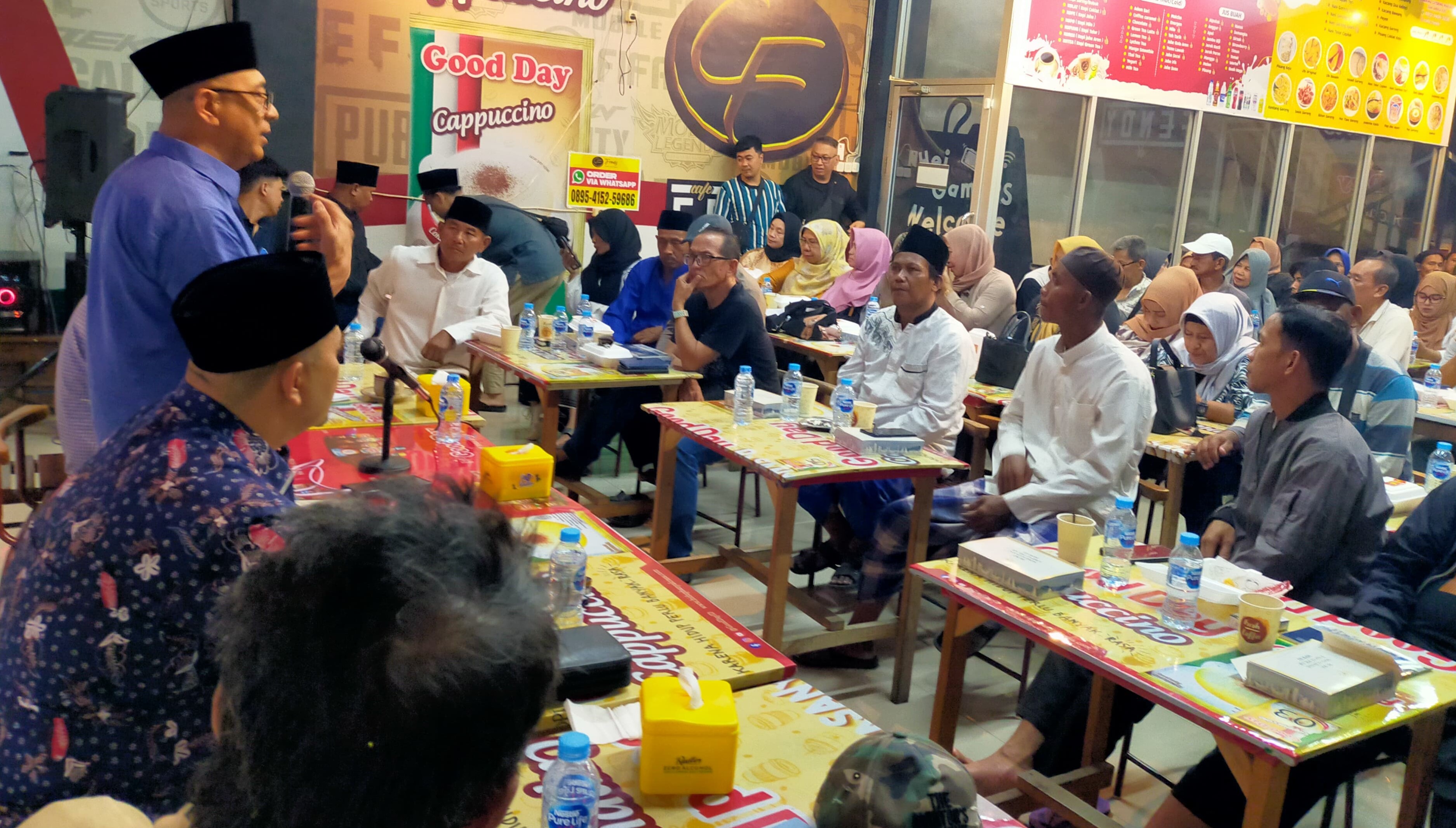 Warga Pontianak Bersyukur dapat Bedah Rumah dari Syarief Alkadrie